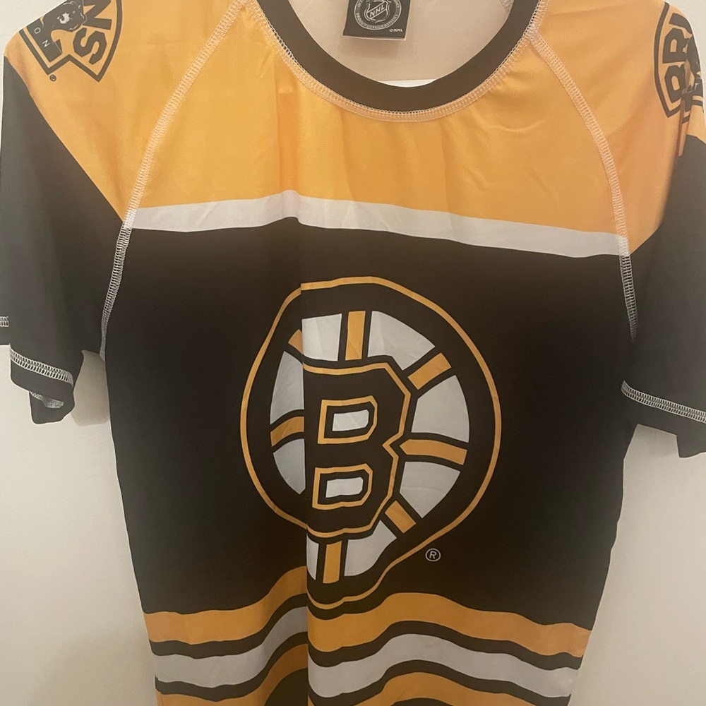 Black and Gold Boston Bruins Sports T-Shirt - Picture 3 of 9